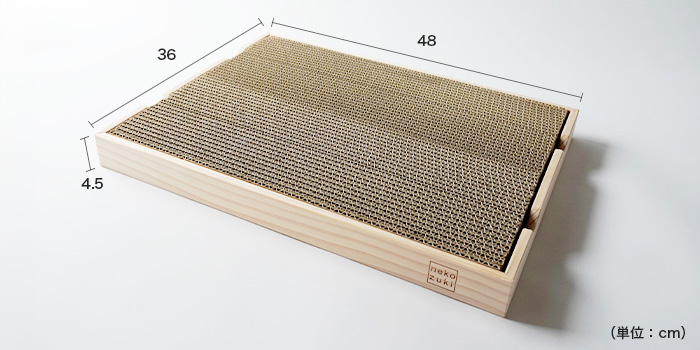 倒れやすい爪とぎ